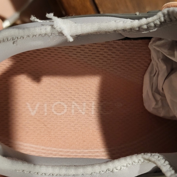 Vionic Tokyo Womens Athletic Walking Slip On Shoes Size 7.5 Gray - Picture 9 of 10